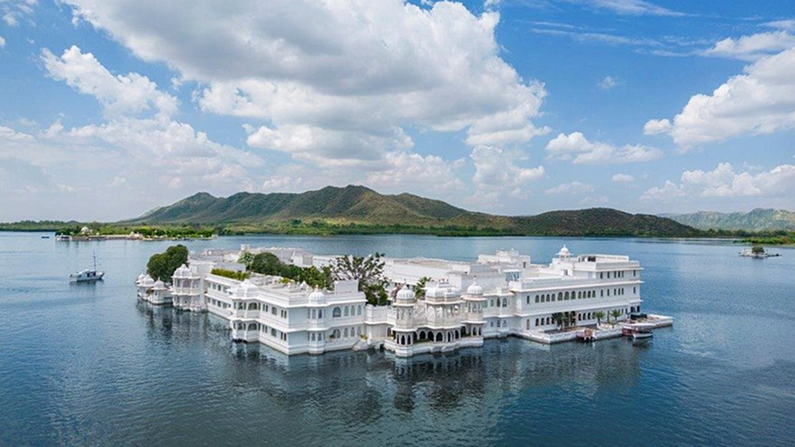  Taj Lake Palace, Udaipur Floating on Love