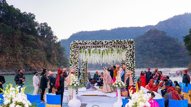 Namami Ganges Resort & Spa Luxurious Grandeur on the Ganges 